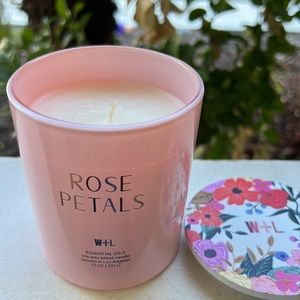 Rose Petals Scented Candle